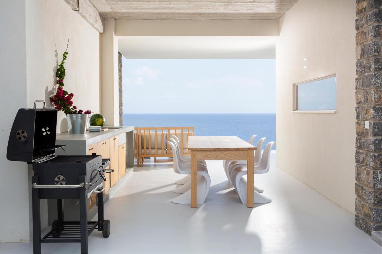 Kuro Beach House - Oceanfront Luxury & 25M Pool Achlia ภายนอก รูปภาพ
