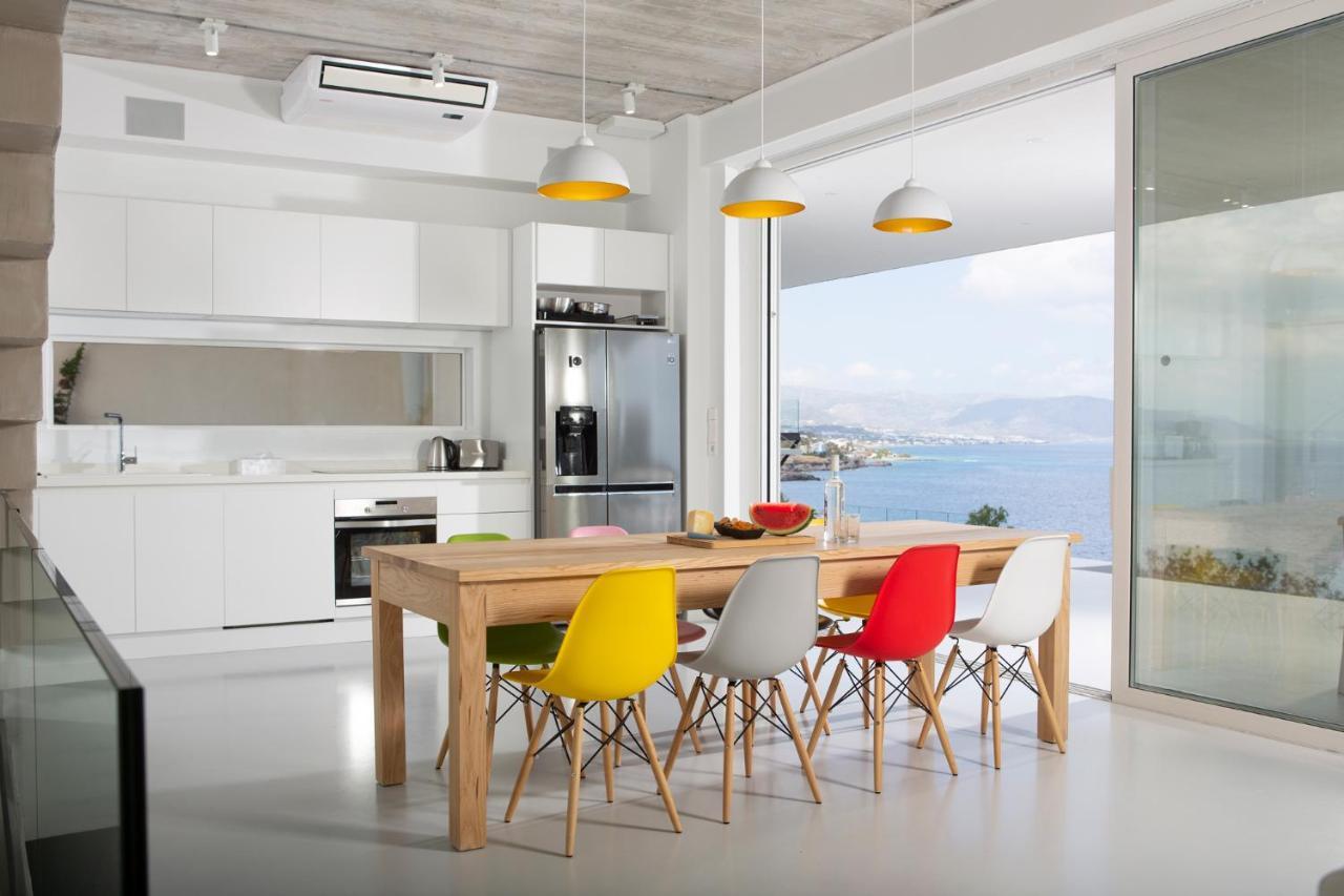 Kuro Beach House - Oceanfront Luxury & 25M Pool Achlia ภายนอก รูปภาพ